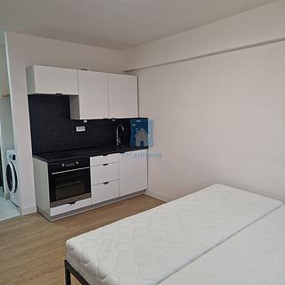 Pronájem bytu 1+kk a garsoniéry 25 m² Praha Radotín, Vrážská