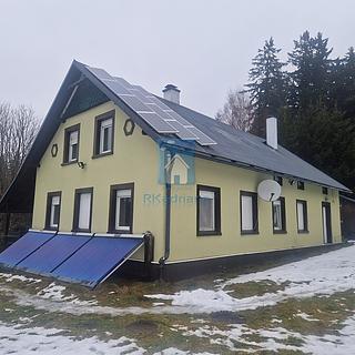 Prodej rodinného domu 245 m² Lesná