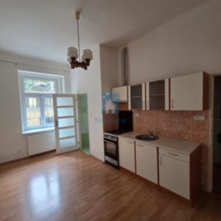 Pronájem bytu 1+1 42 m² Praha Vršovice, Charkovská