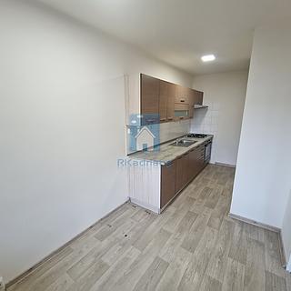 Pronájem bytu 3+1 82 m² Praha Písnice, Výletní