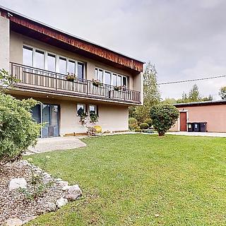 Prodej rodinného domu, 215m²