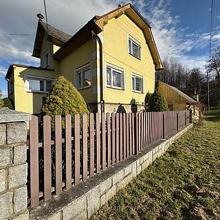 Prodej rodinného domu, 239m²