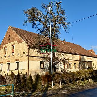 Prodej rodinného domu 198 m&sup2; Hředle