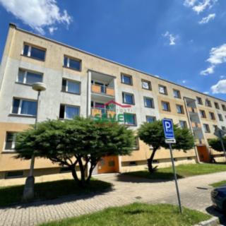 Prodej bytu 1+1 36 m² Hostomice, Školní náměstí