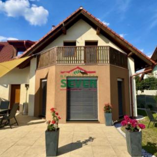 Prodej rodinného domu 220 m² Praha