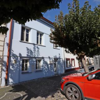Pronájem bytu 2+kk 36 m² Roudnice nad Labem, Husovo náměstí