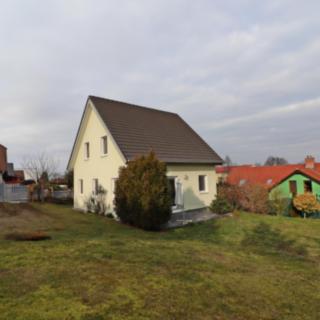 Pronájem rodinného domu 142 m² Hoštka