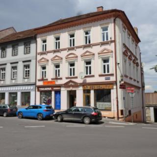 Pronájem bytu 2+1 65 m² Roudnice nad Labem, Náměstí Jana z Dražic