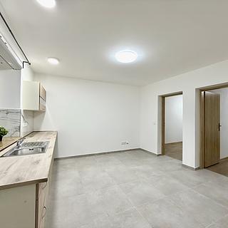 Pronájem bytu 2+1 50 m² Odry, Okružní