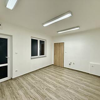 Pronájem obchodu 15 m&sup2; Odry