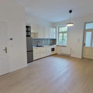 Pronájem bytu 1+kk, garsoniery, 29m²
