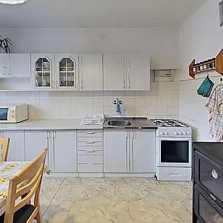 Pronájem bytu 1+1 57 m² Milešín