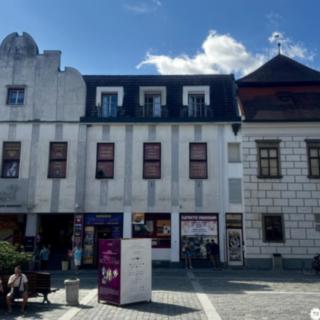 Pronájem ostatního komerčního prostoru 18 m² Třeboň I, Masarykovo nám.