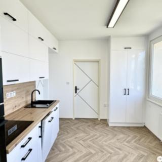 Pronájem bytu 2+1 56 m² Veselí nad Lužnicí, Pod Markem
