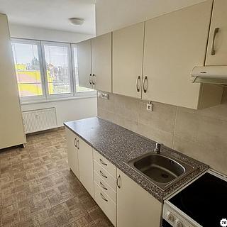 Pronájem bytu 1+1 43 m² České Velenice, Sídliště na Sadech