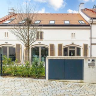 Prodej bytu 4+kk 213 m² Praha Vokovice, Ke dvoru