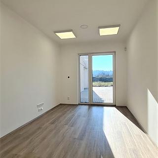 Pronájem kanceláře 13 m² Týnec nad Sázavou, Višňová