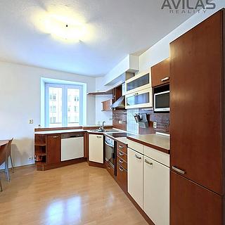 Pronájem bytu 3+kk 74 m² Benešov, Dukelská
