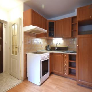 Prodej bytu 1+kk, garsoniery 25 m² Zvěstov