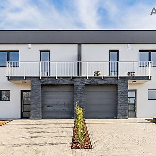 Prodej rodinného domu 183 m² Čerčany, Na okraji