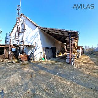 Pronájem výrobního objektu 105 m² Benešov Bedrč