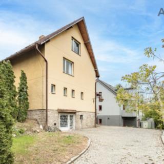 Prodej rodinného domu 318 m² Praha