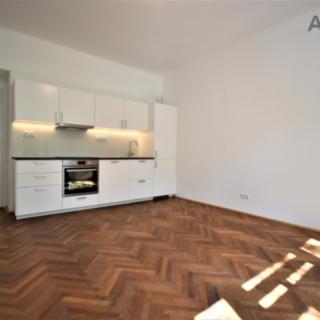 Pronájem bytu 2+kk 52 m² Praha Smíchov, U Nikolajky