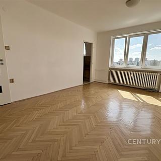 Pronájem bytu 1+kk a garsoniéry 27 m² Olomouc Nová Ulice, tř. Míru