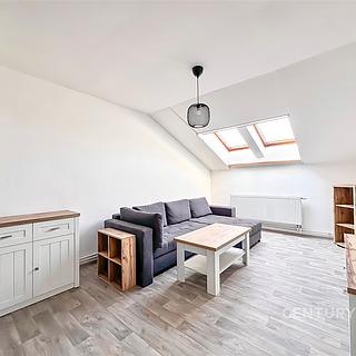 Pronájem bytu 2+kk 68 m² Kroměříž, náměstí Míru