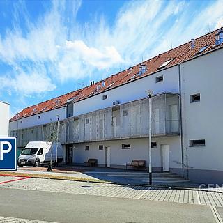 Pronájem bytu 1+kk, garsoniery 32 m² Bučovice