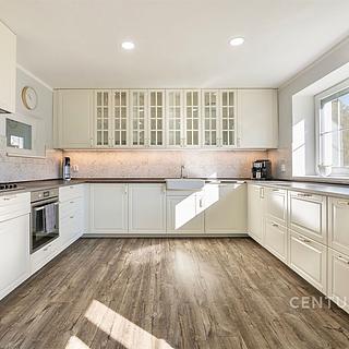 Prodej rodinného domu 127 m² Uhřice