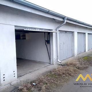 Pronájem garáže 18 m² Hradec Králové