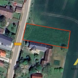 Prodej stavební parcely 1293 m² Všestary