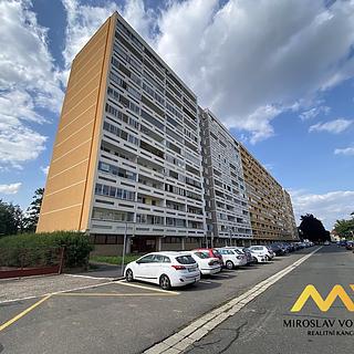 Pronájem bytu 1+kk, garsoniery 40 m² Hradec Králové