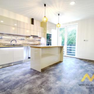 Pronájem bytu 2+kk 56 m² Hradec Králové