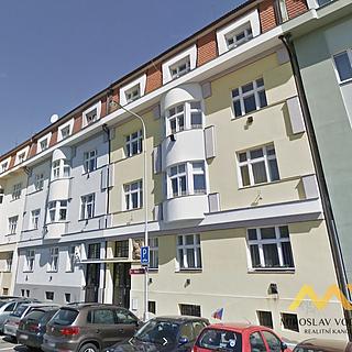 Pronájem bytu 2+kk 55 m² Hradec Králové, Nerudova
