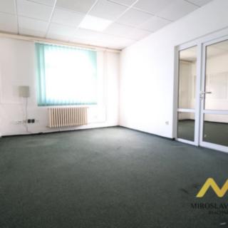 Pronájem kanceláře 35 m² Hradec Králové