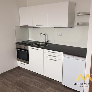 Pronájem bytu 1+kk, garsoniery 30 m&sup2; Hradec Králové