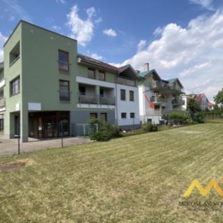 Pronájem bytu 4+kk 100 m² Hradec Králové