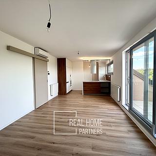 Prodej bytu 3+kk 89 m² Hostěnice
