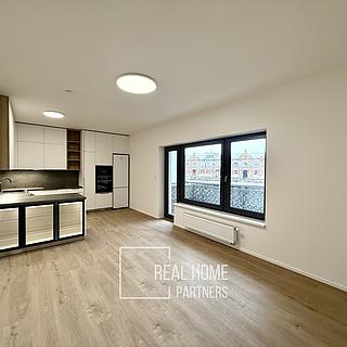 Pronájem bytu 2+kk 76 m² Brno