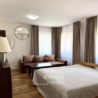 Prodej hotelu a penzionu 359 m² Březí