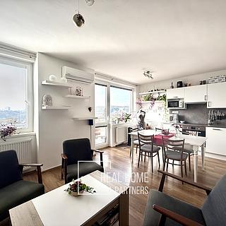 Pronájem bytu 3+kk 62 m² Brno