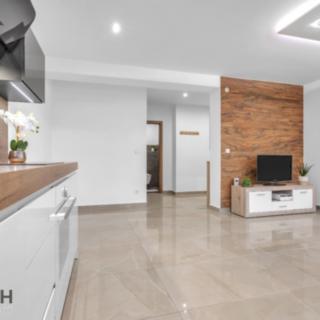 Pronájem bytu 2+kk 60 m² Staré Město, Trávník