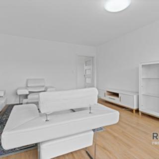 Pronájem bytu 2+1 60 m² Uherský Brod, 1. května