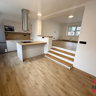 Pronájem bytu 3+1 70 m² Ústí nad Orlicí, 17. listopadu