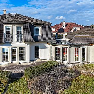 Prodej rodinného domu 334 m² Vejprnice