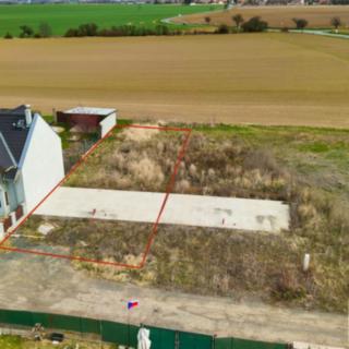 Prodej stavební parcely 370 m² Zlatá