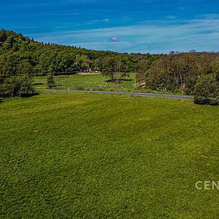 Prodej stavební parcely 3 010 m² Vysoký Chlumec
