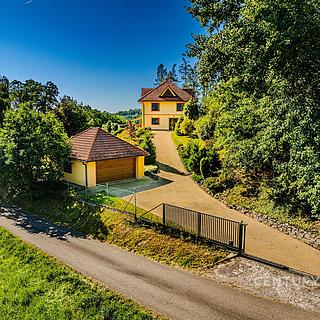 Prodej rodinného domu 327 m² Sázava Čeřenice